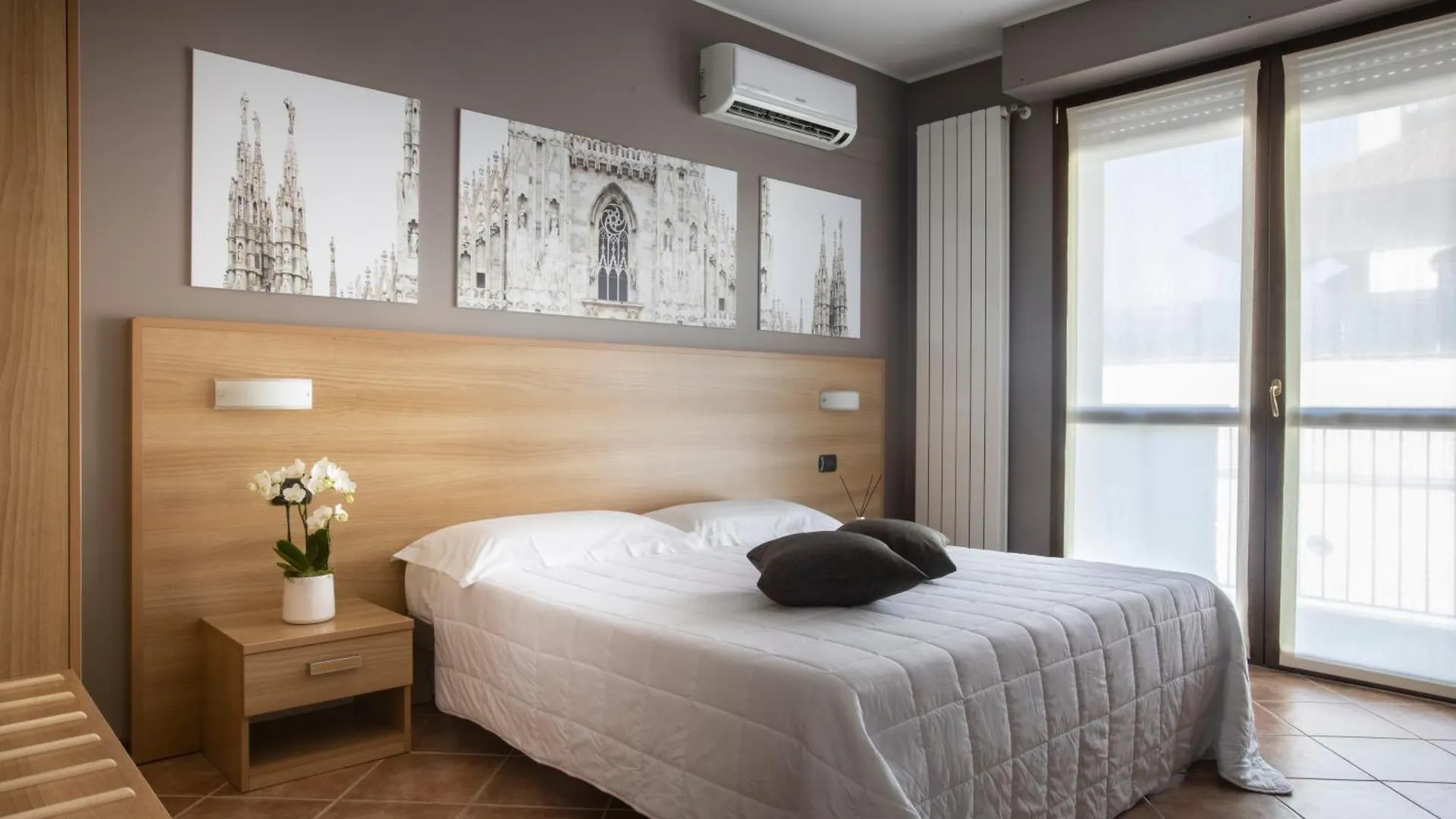 Residenza Aurora Bed & Breakfast Nerviano 2*,  Italy